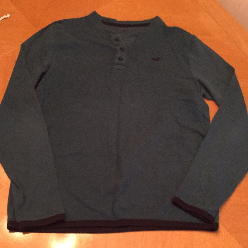Hollister Men’s shirt